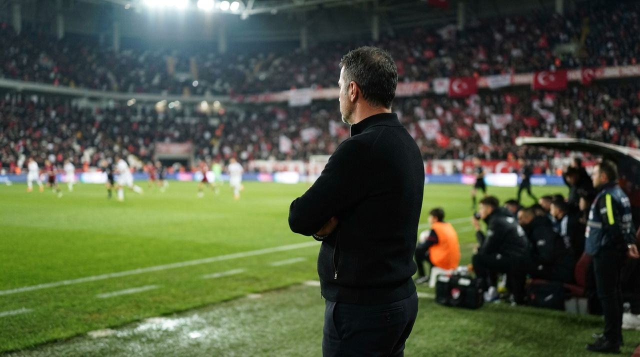 Sergen Yalçın appointed Türkiye head coach on four-year contract
